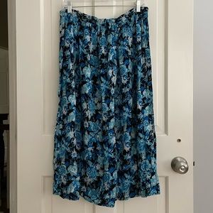 Vintage Blue Floral Pull On Skirt